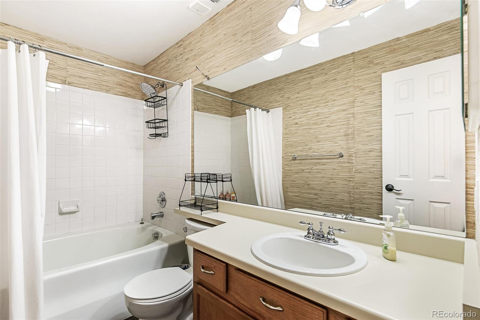 MLS Image #14 for 6776 s ivy street c1,centennial, Colorado