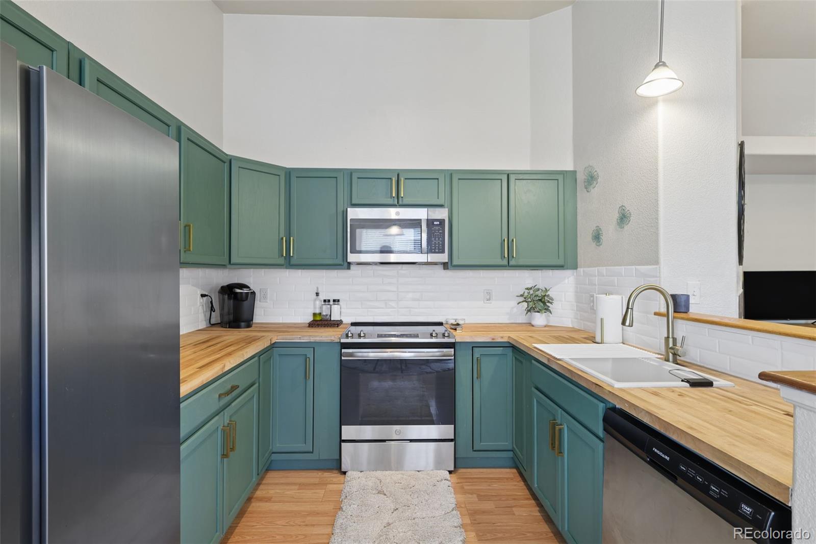 MLS Image #6 for 3850  strawberry field grove,colorado springs, Colorado