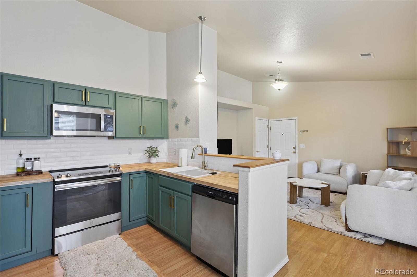 MLS Image #7 for 3850  strawberry field grove,colorado springs, Colorado