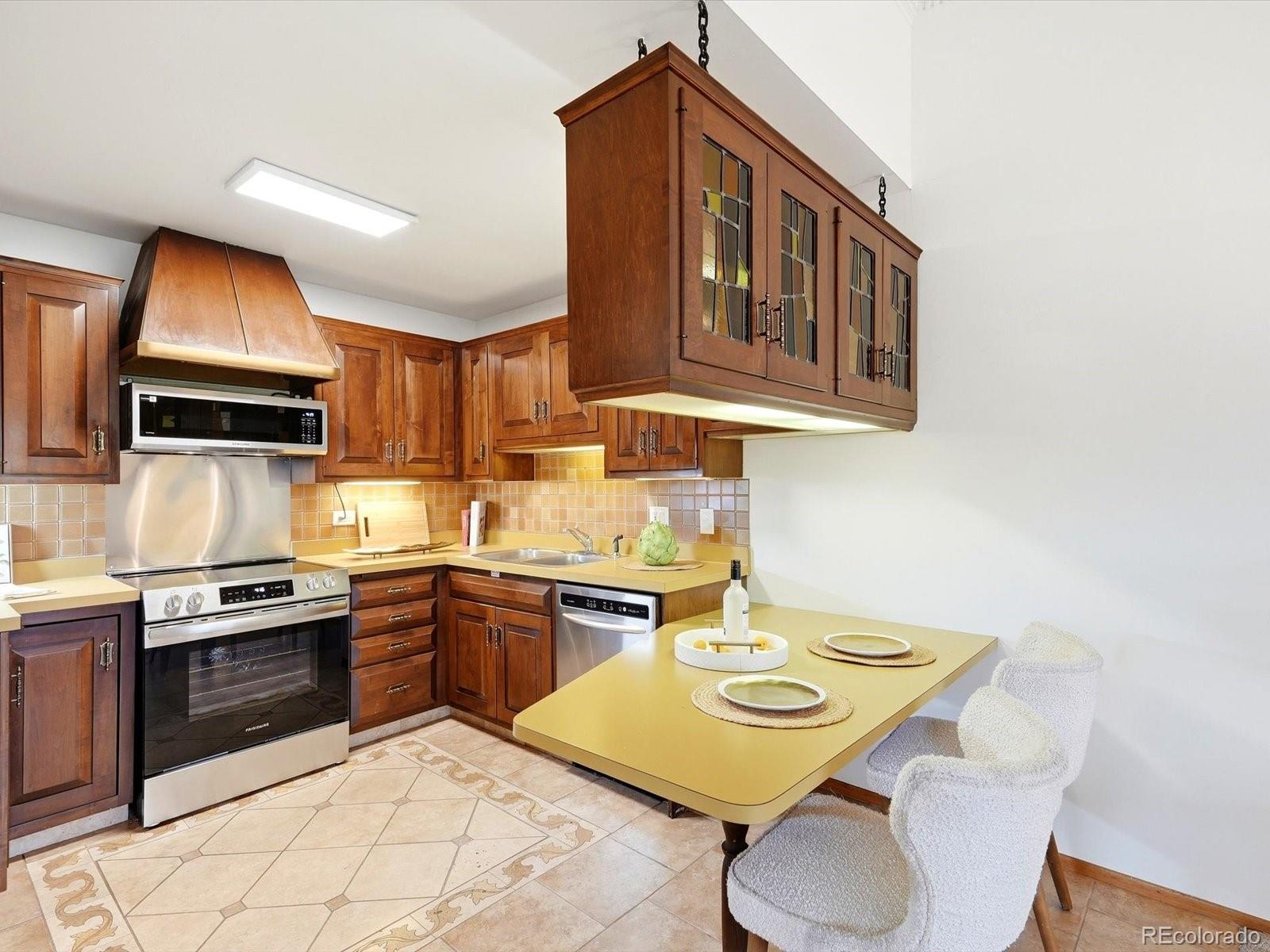 MLS Image #10 for 9360 e center avenue,denver, Colorado