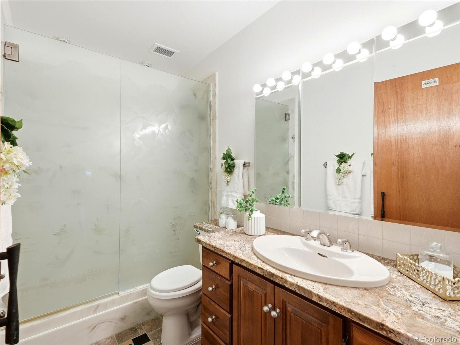MLS Image #16 for 9360 e center avenue,denver, Colorado