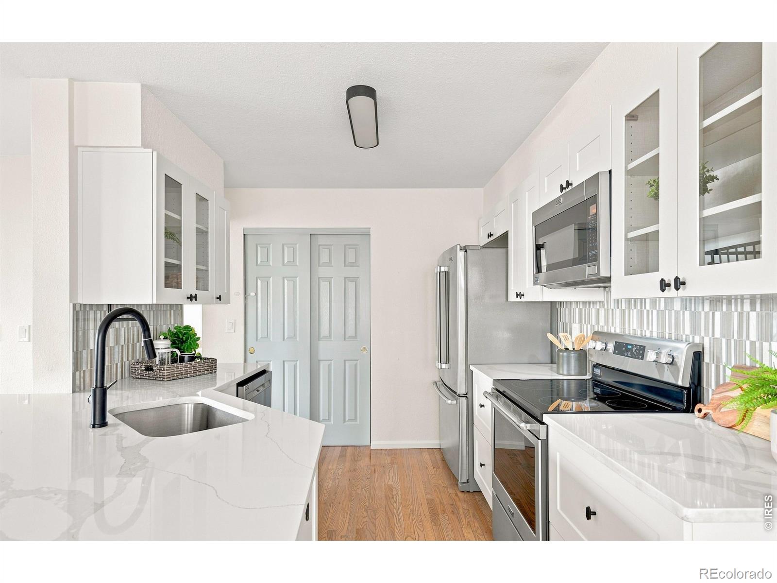 MLS Image #16 for 10754 w 107th circle,broomfield, Colorado