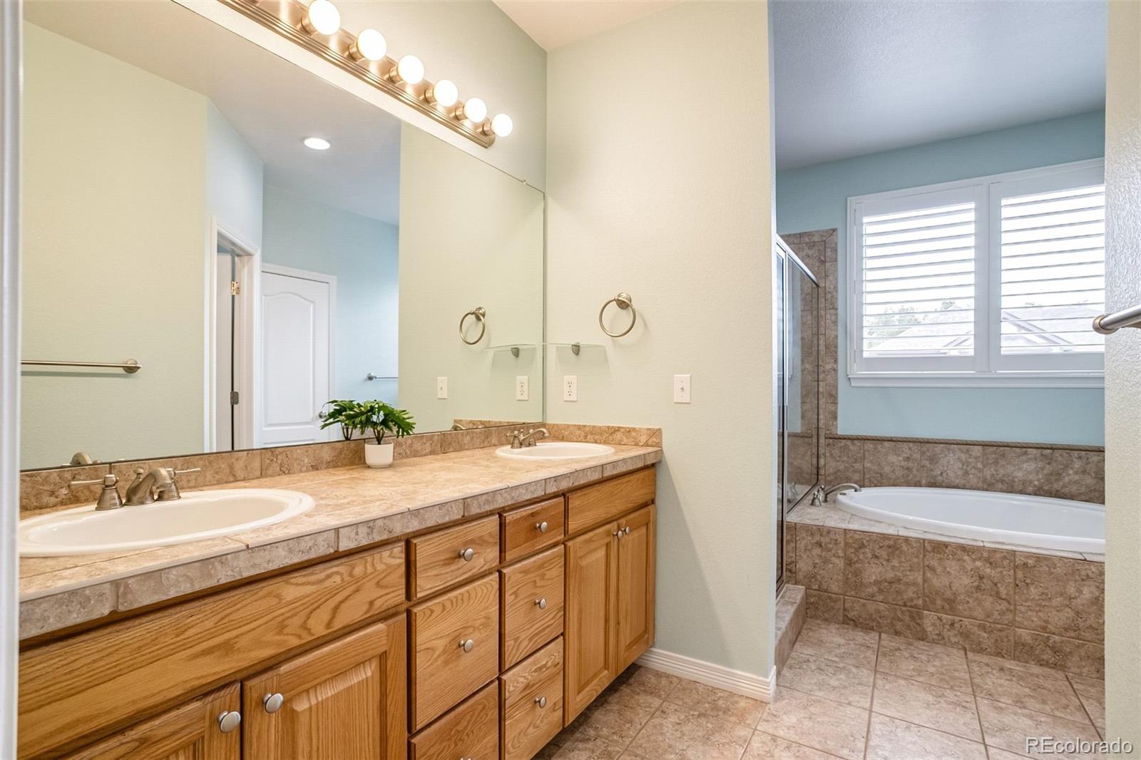 MLS Image #25 for 1770 s poplar street,denver, Colorado