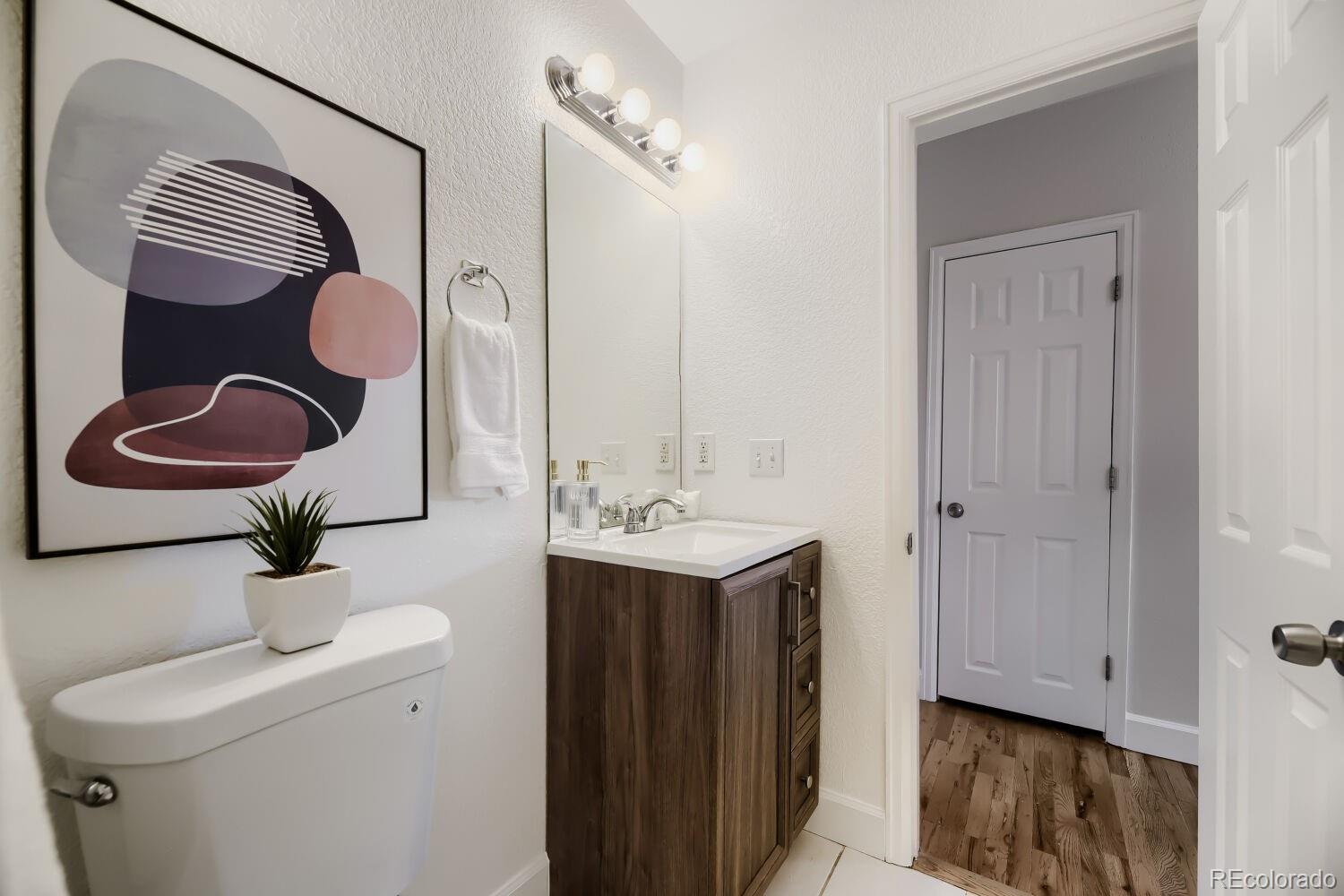 MLS Image #20 for 1629 n clarkson street,denver, Colorado