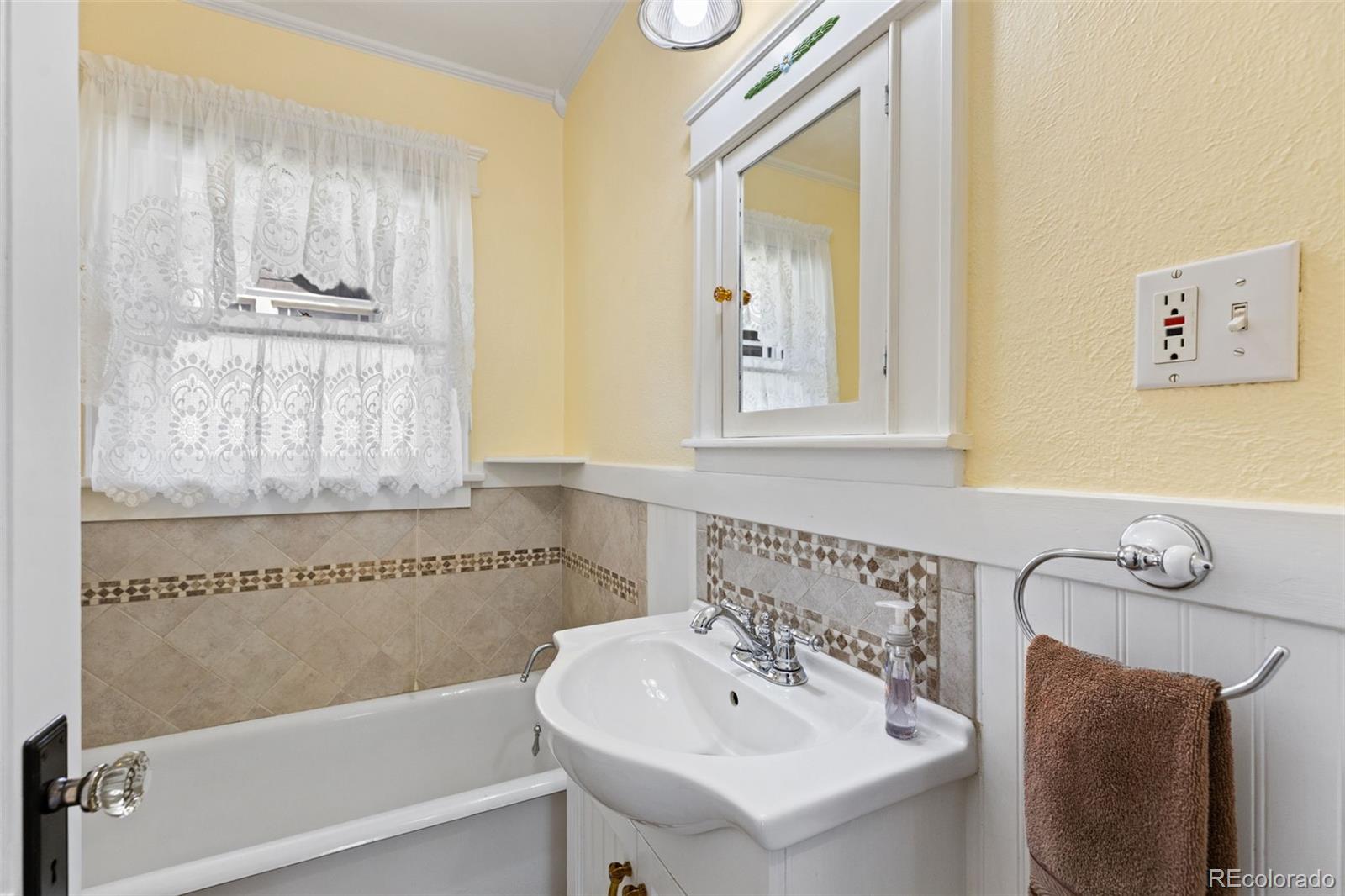 MLS Image #11 for 514  custer avenue,colorado springs, Colorado