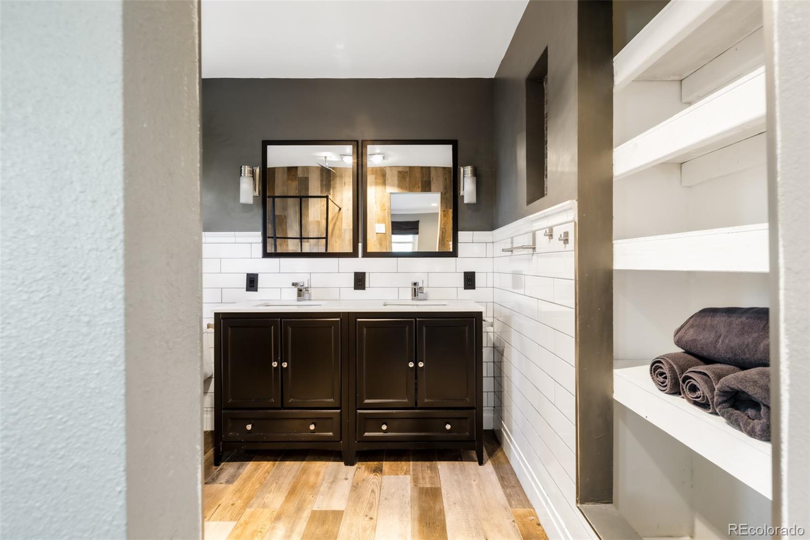 MLS Image #20 for 7970 s poplar way,centennial, Colorado