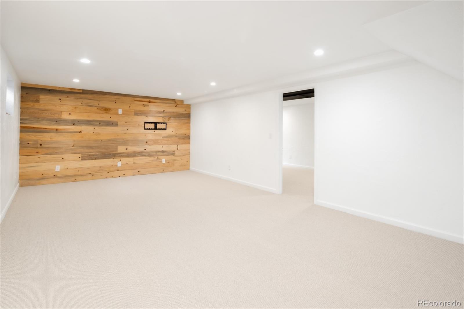 MLS Image #28 for 7970 s poplar way,centennial, Colorado