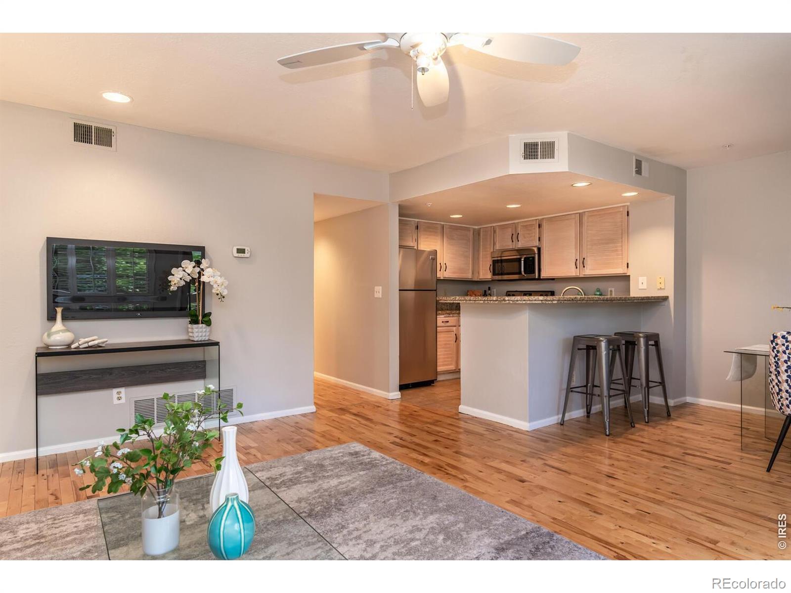 MLS Image #11 for 935  broadway ,boulder, Colorado
