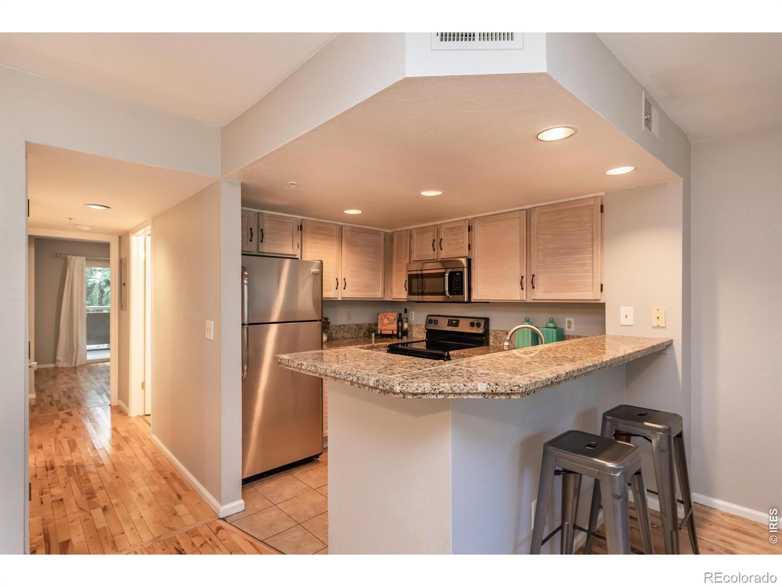 MLS Image #14 for 935  broadway ,boulder, Colorado