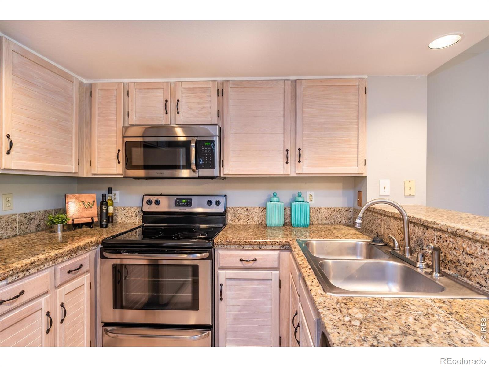 MLS Image #15 for 935  broadway ,boulder, Colorado