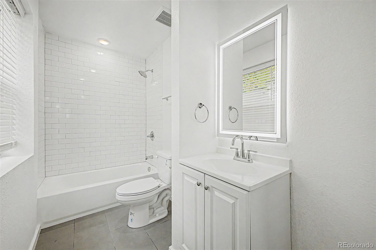 MLS Image #14 for 1926  xenia street,denver, Colorado