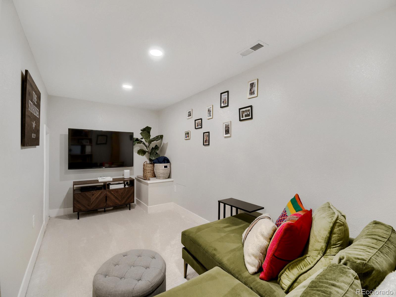 MLS Image #17 for 3065  holly street,denver, Colorado