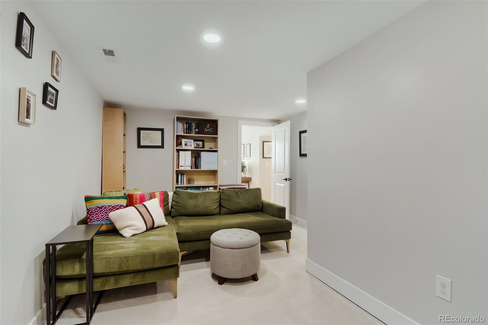 MLS Image #18 for 3065  holly street,denver, Colorado