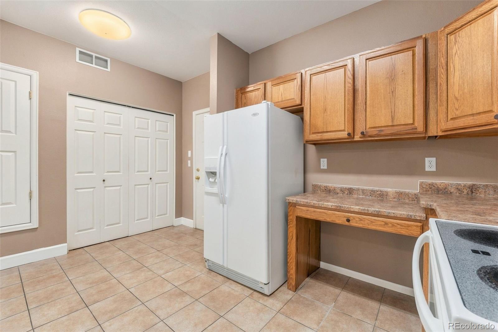 MLS Image #10 for 2511 s bahama circle,aurora, Colorado