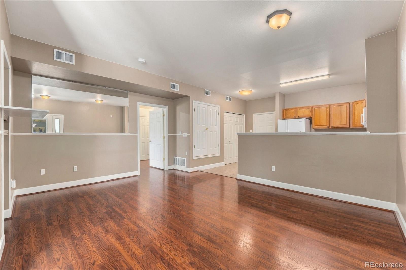 MLS Image #2 for 2511 s bahama circle,aurora, Colorado