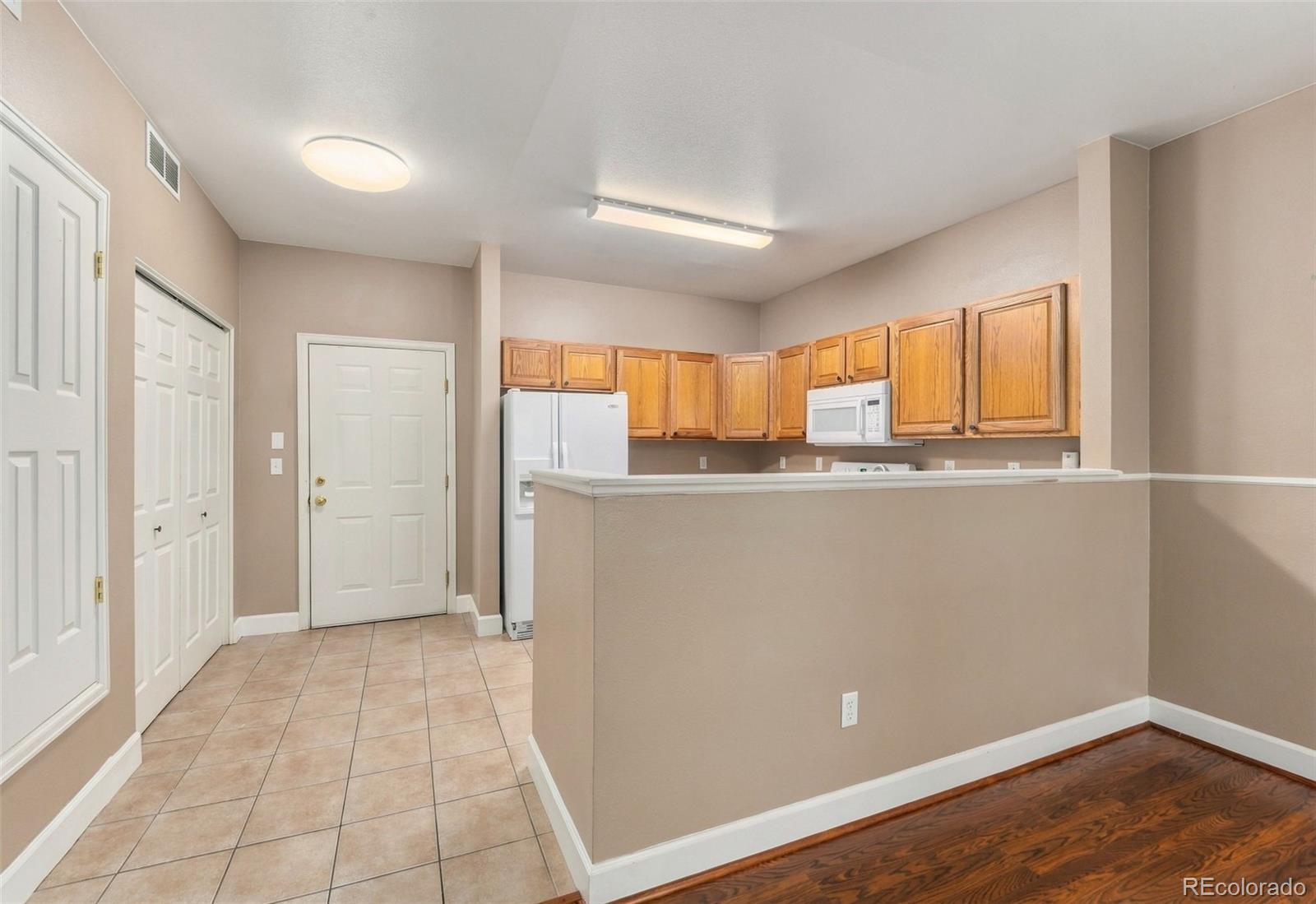 MLS Image #6 for 2511 s bahama circle,aurora, Colorado