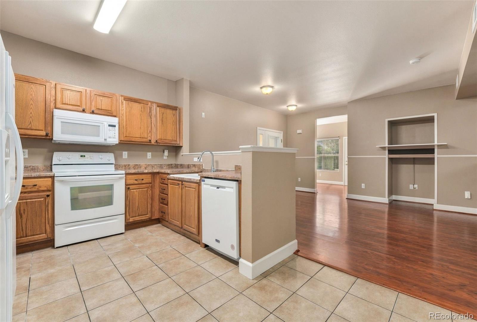 MLS Image #7 for 2511 s bahama circle,aurora, Colorado