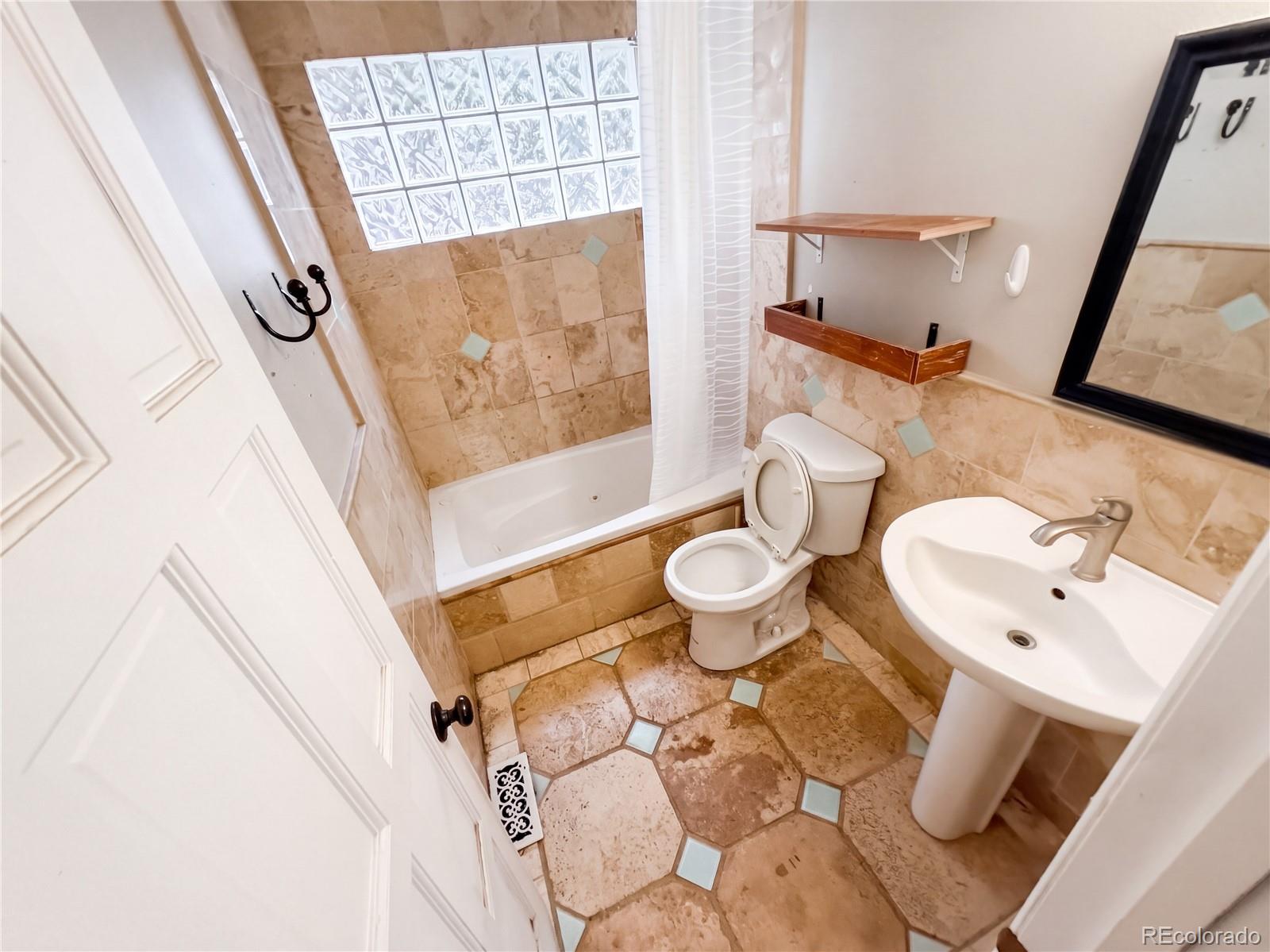 MLS Image #12 for 7544 s elkhorn mountain,littleton, Colorado