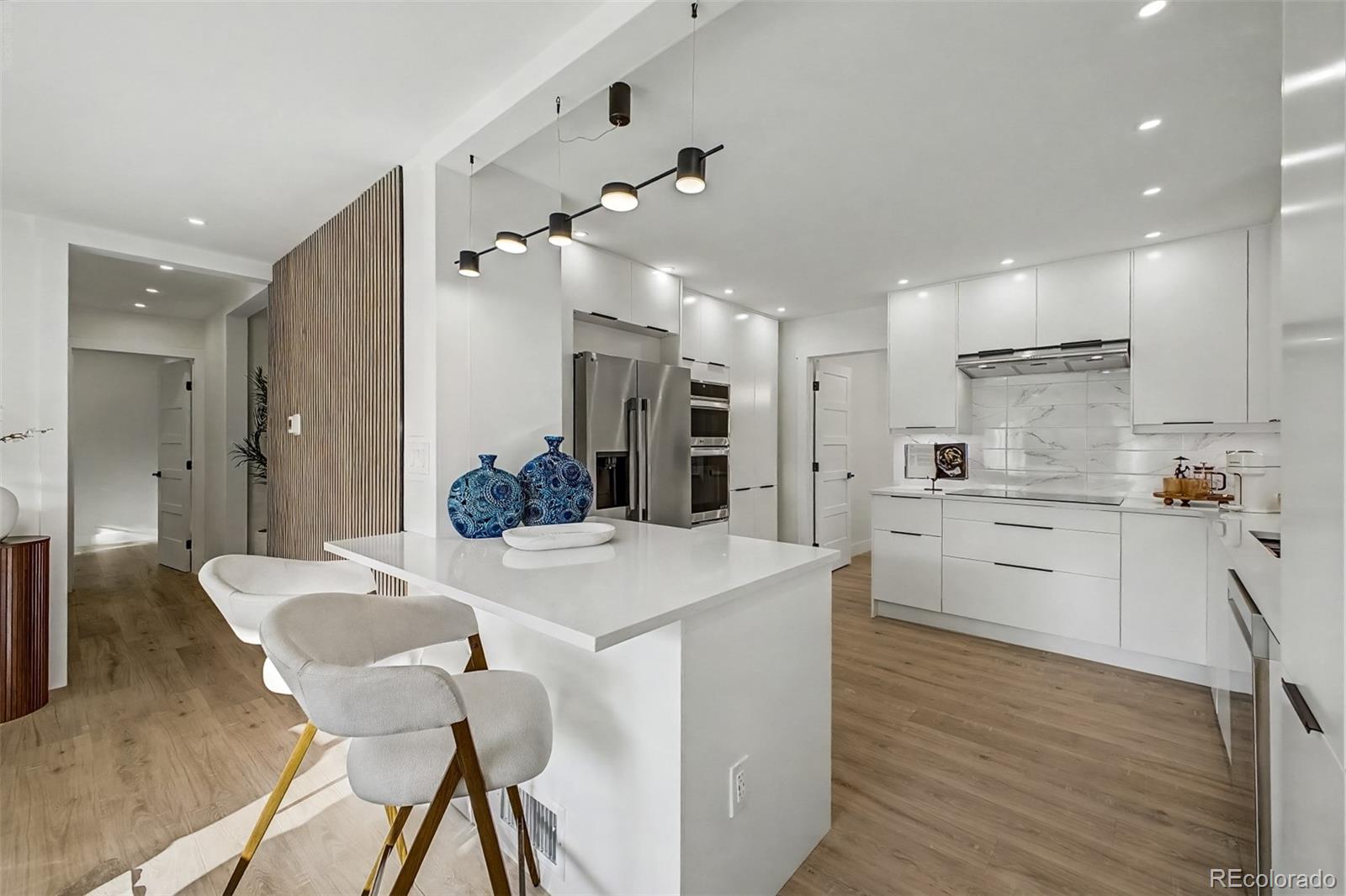 MLS Image #10 for 1450 s glencoe street,denver, Colorado