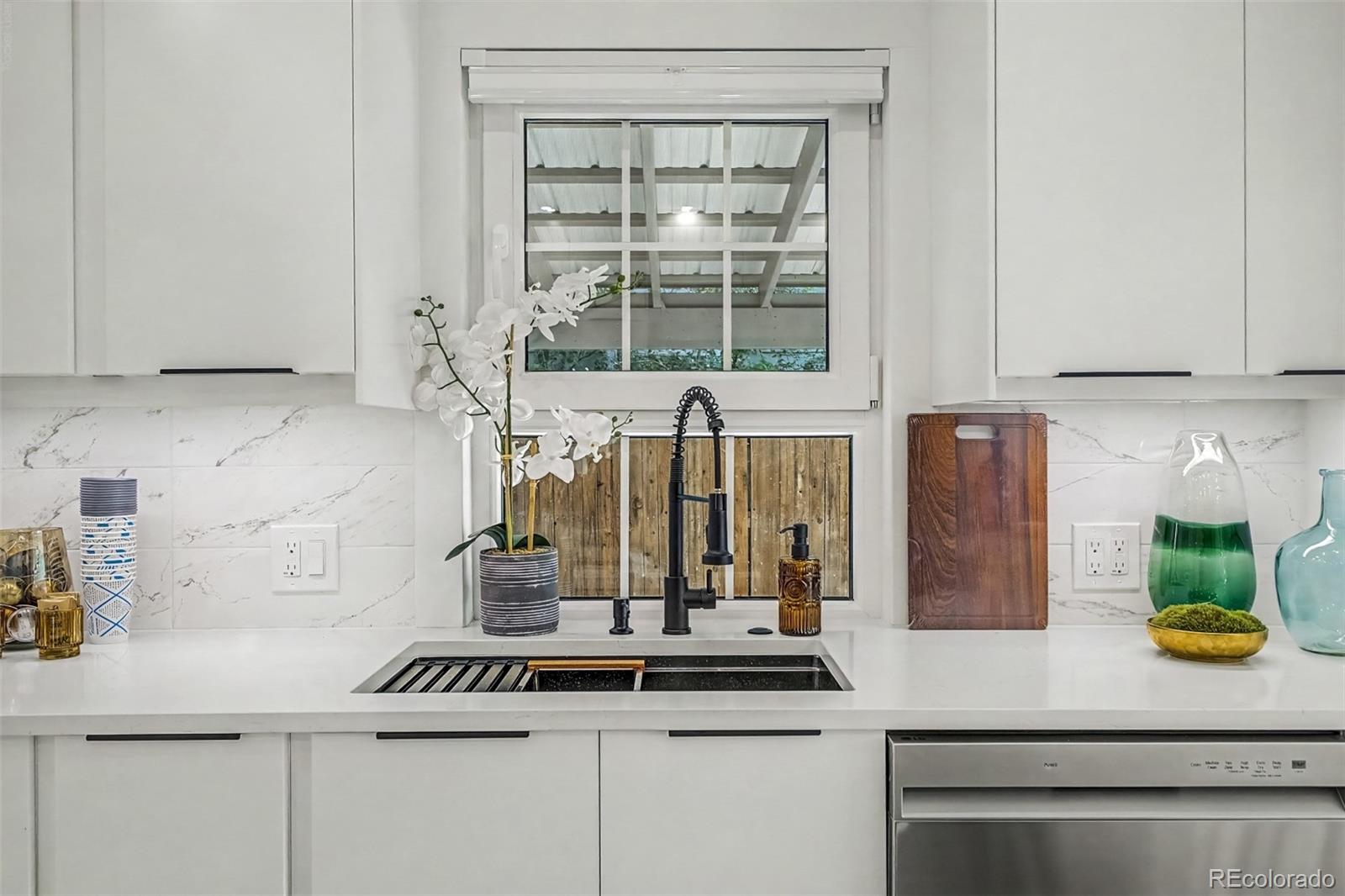 MLS Image #16 for 1450 s glencoe street,denver, Colorado