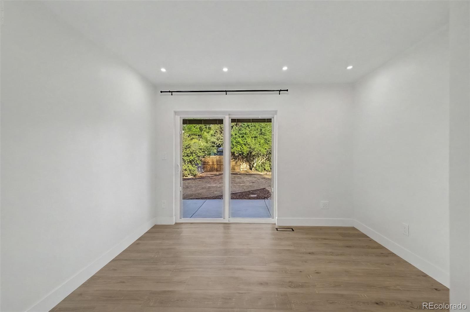 MLS Image #24 for 1450 s glencoe street,denver, Colorado