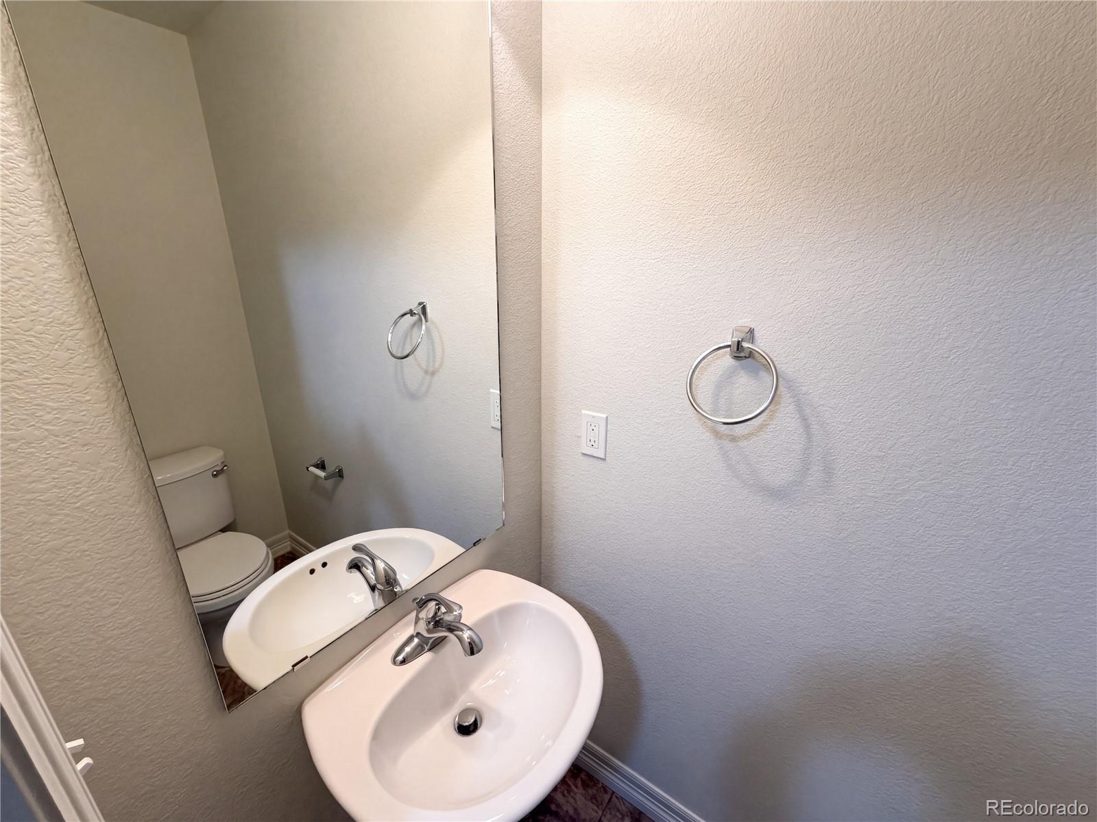 MLS Image #13 for 2084  basil street,strasburg, Colorado