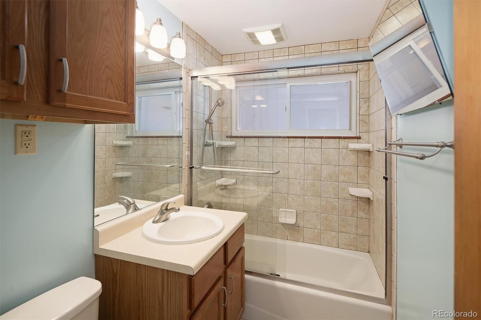 MLS Image #8 for 1041  florence street,aurora, Colorado