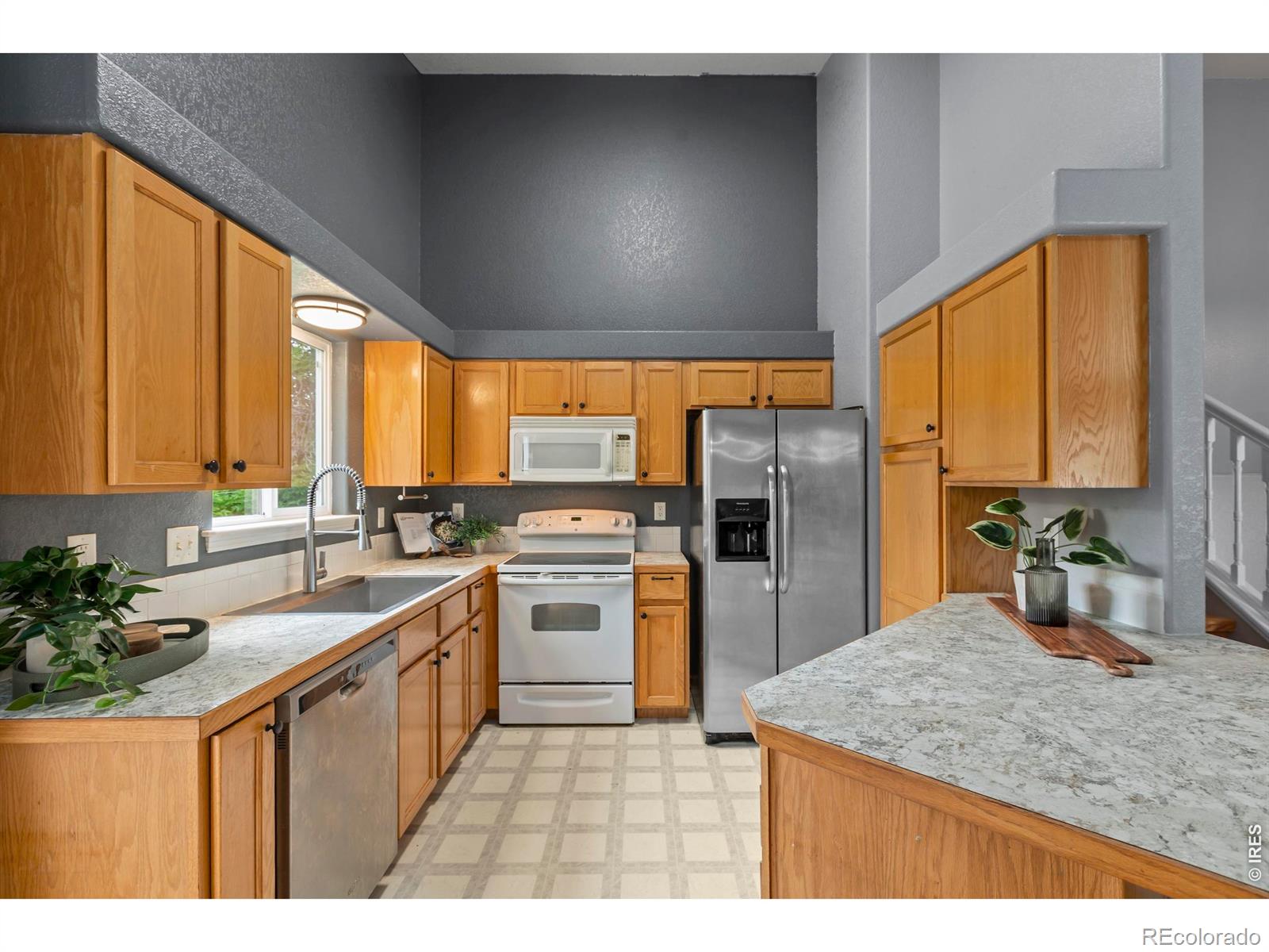 MLS Image #8 for 972  winona circle,loveland, Colorado