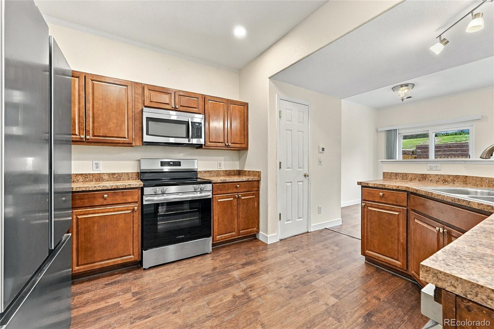 MLS Image #14 for 9068  gale boulevard,thornton, Colorado