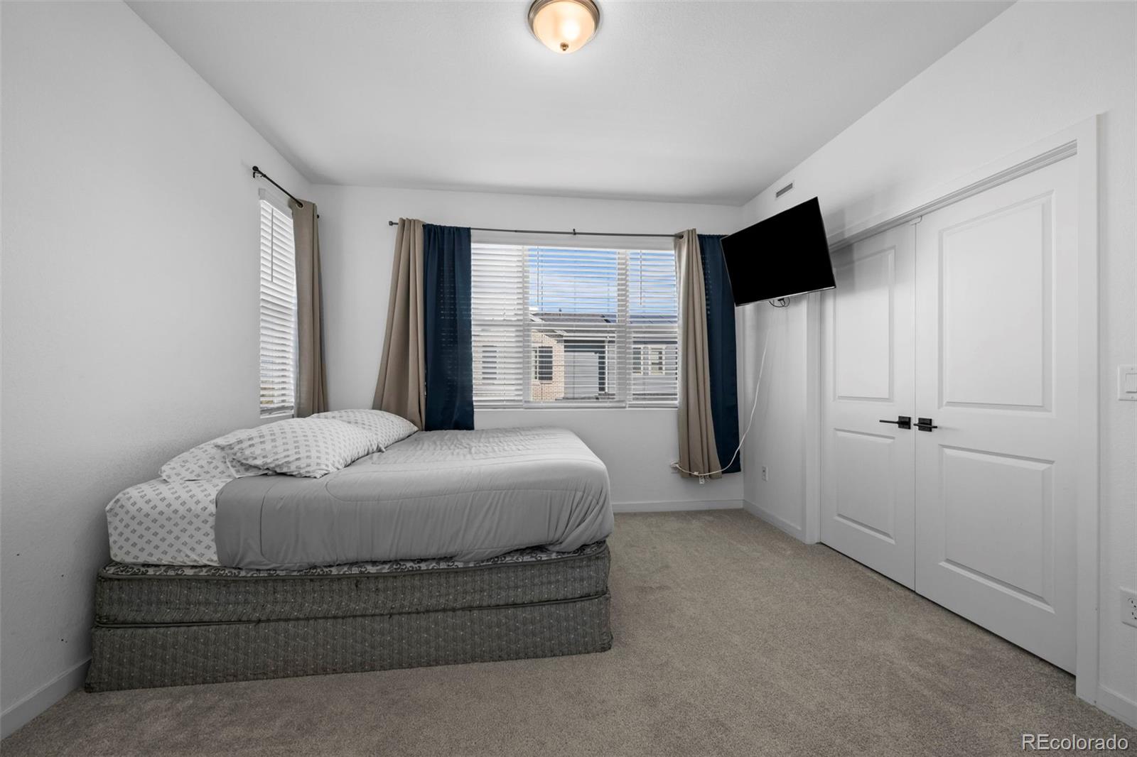 MLS Image #19 for 27602 e 1st avenue,aurora, Colorado