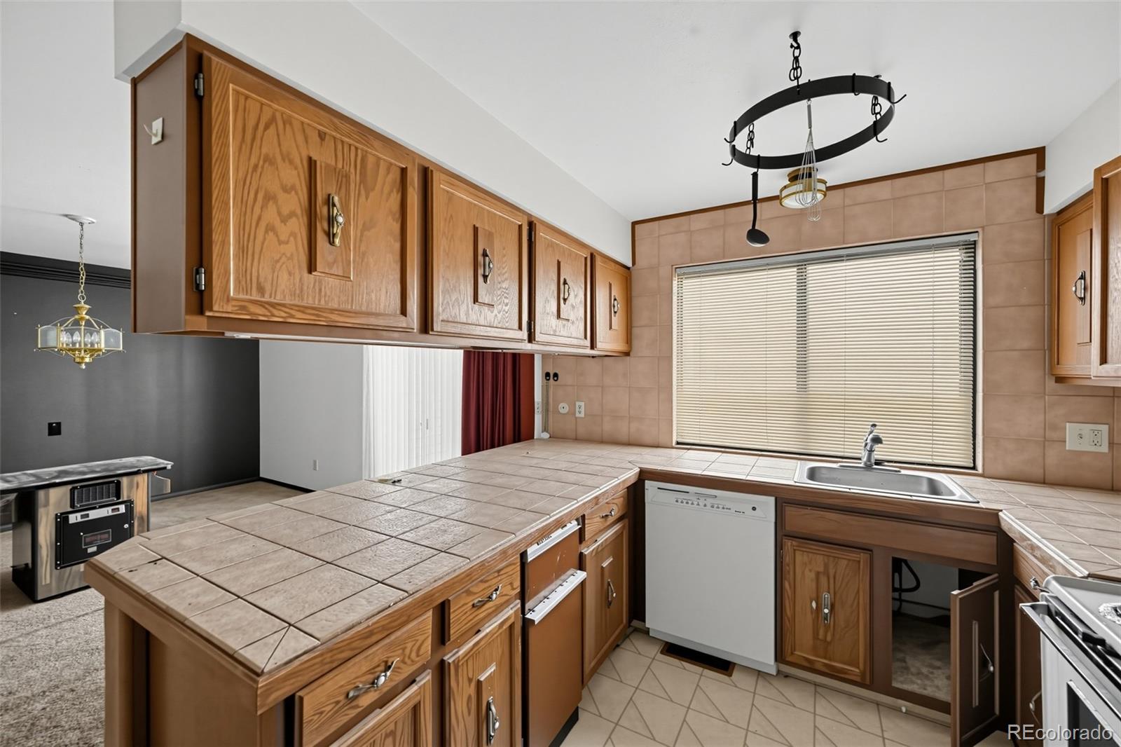 MLS Image #4 for 1050 s monaco street parkway 115,denver, Colorado