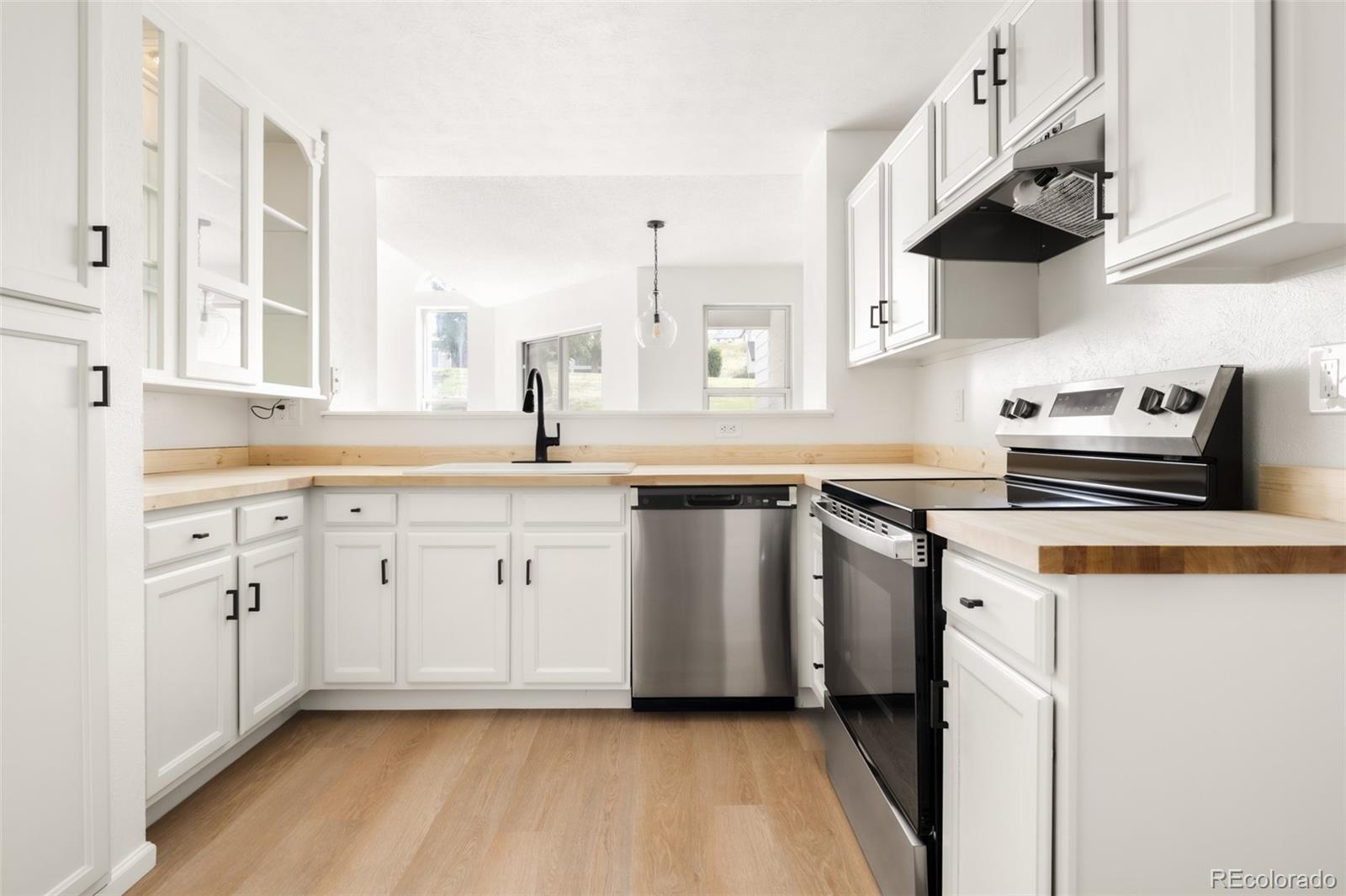 MLS Image #13 for 9058 w plymouth avenue,littleton, Colorado