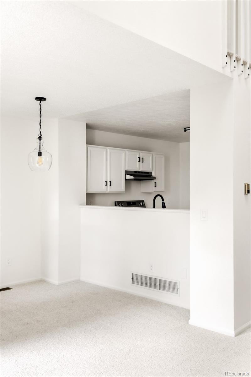 MLS Image #9 for 9058 w plymouth avenue,littleton, Colorado