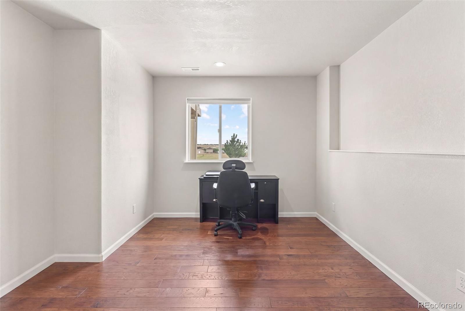 MLS Image #29 for 5522  bear creek loop,elizabeth, Colorado