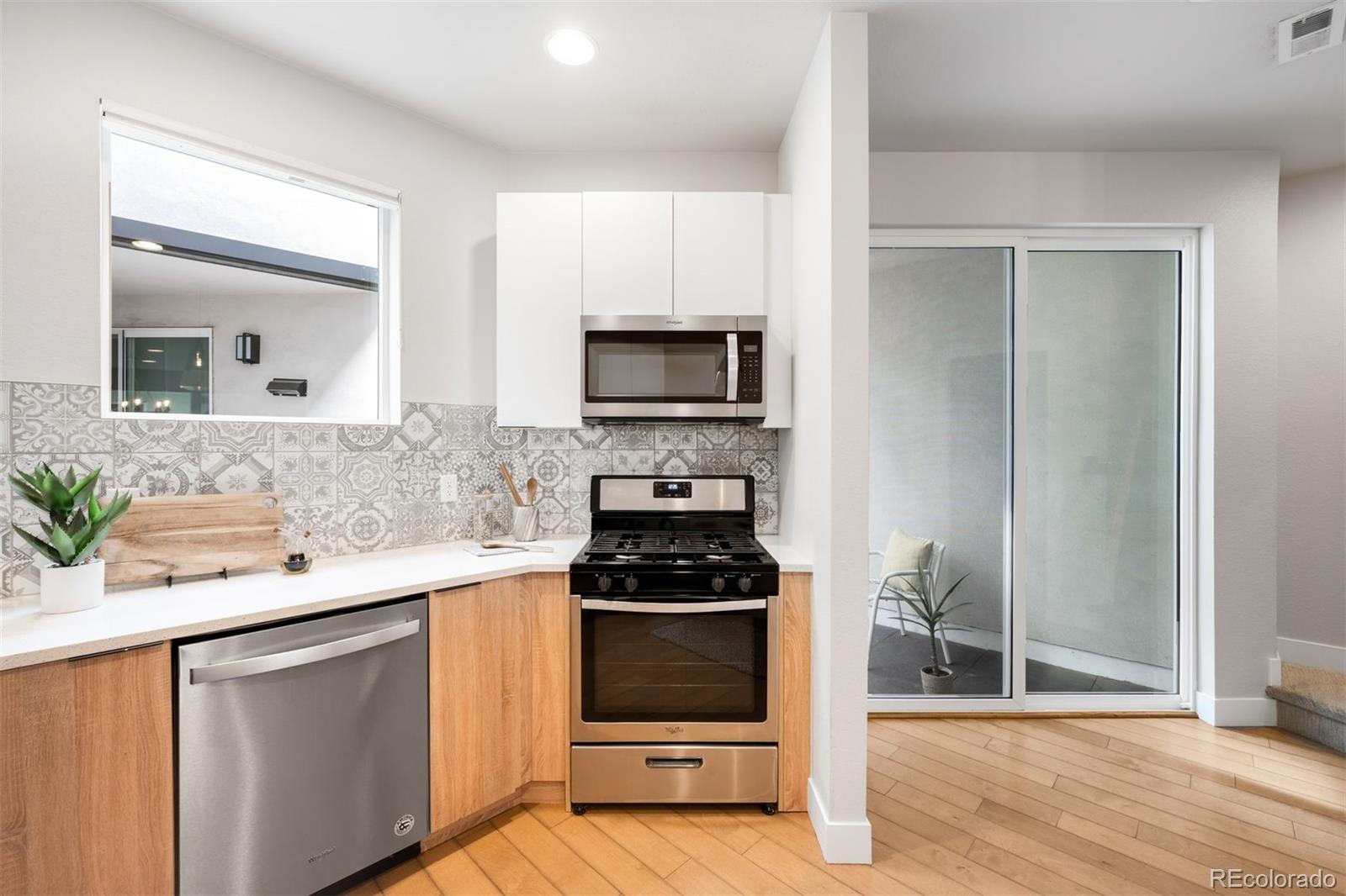 MLS Image #13 for 1171 n birch street,denver, Colorado