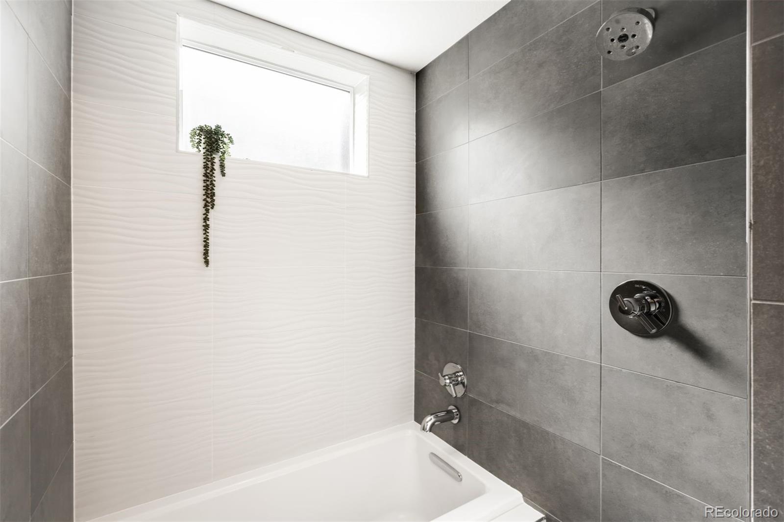 MLS Image #19 for 1171 n birch street,denver, Colorado