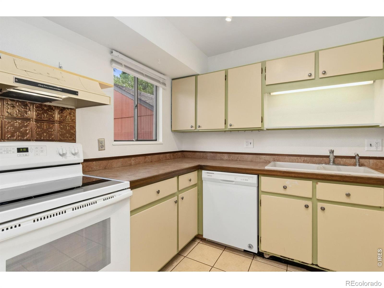MLS Image #12 for 1625 w elizabeth street,fort collins, Colorado