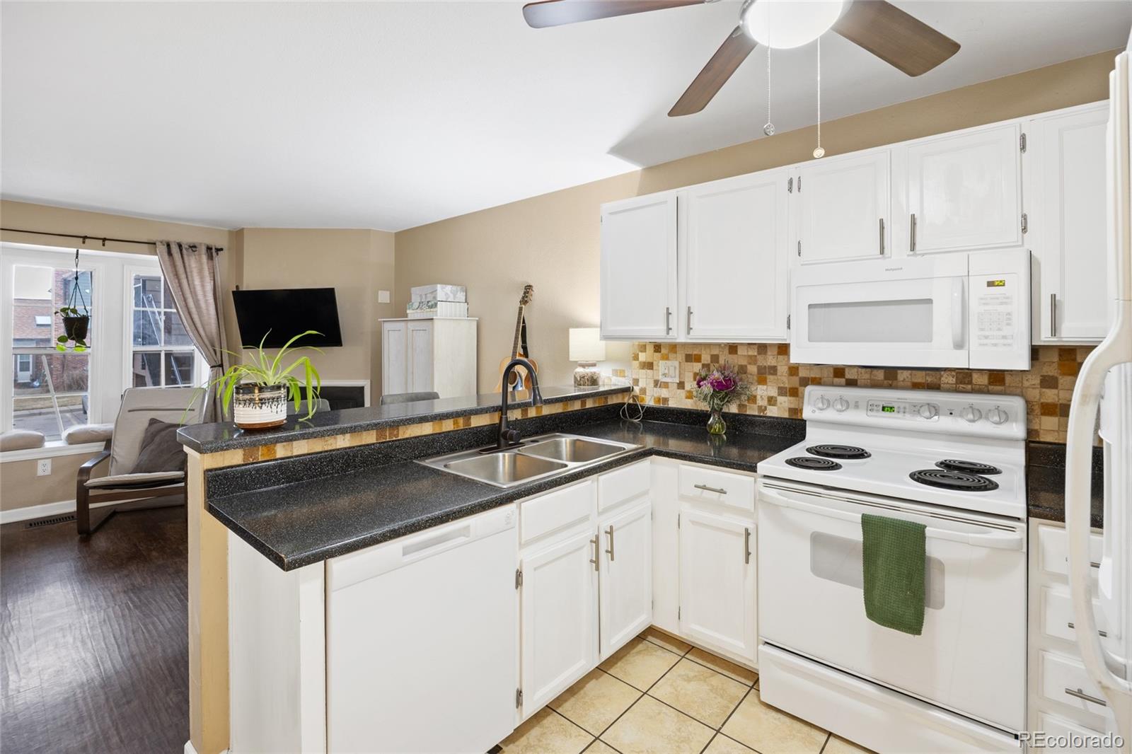 MLS Image #9 for 17478 e rice circle,aurora, Colorado