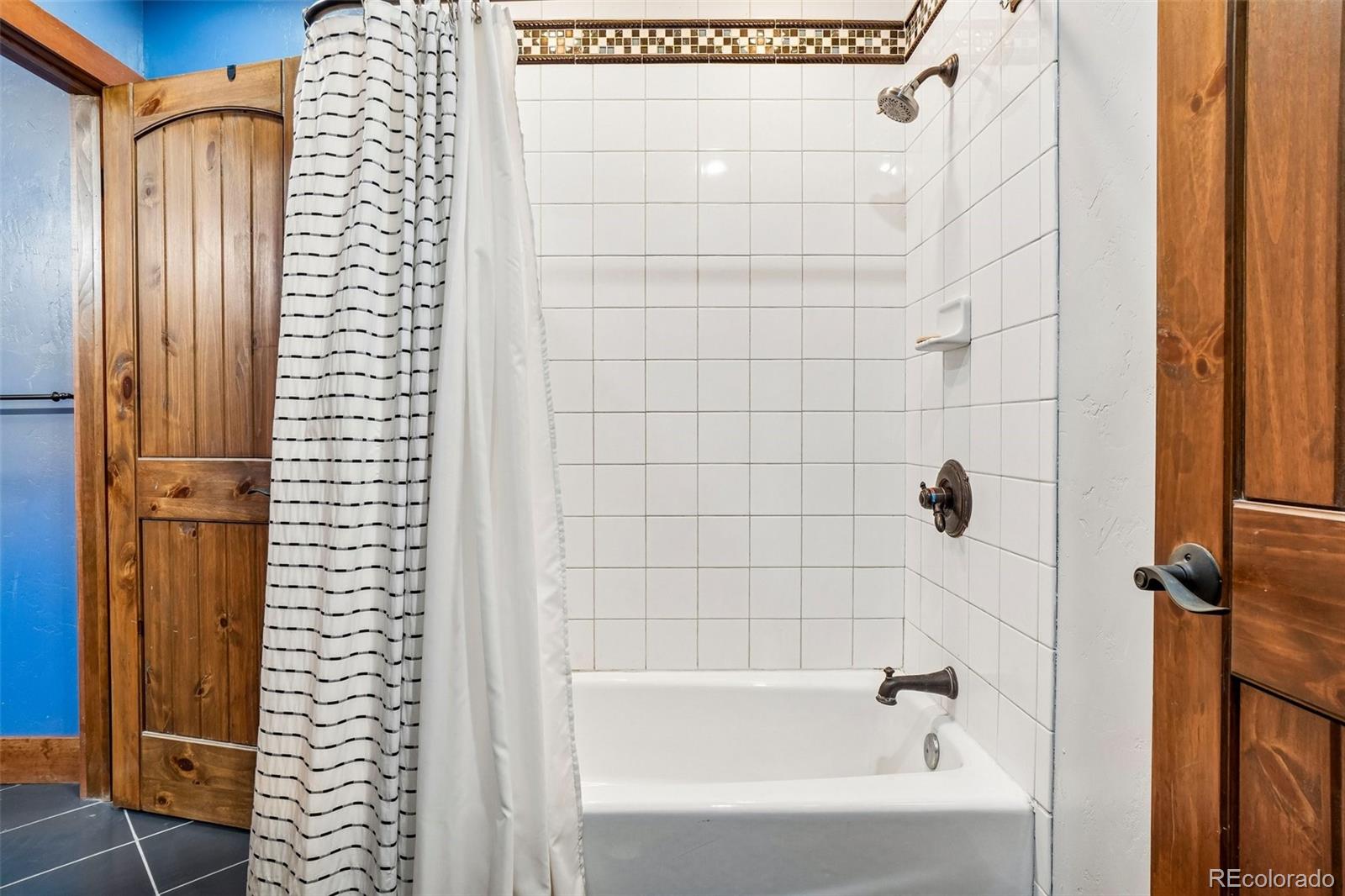 MLS Image #23 for 33400  retrievers trail,golden, Colorado