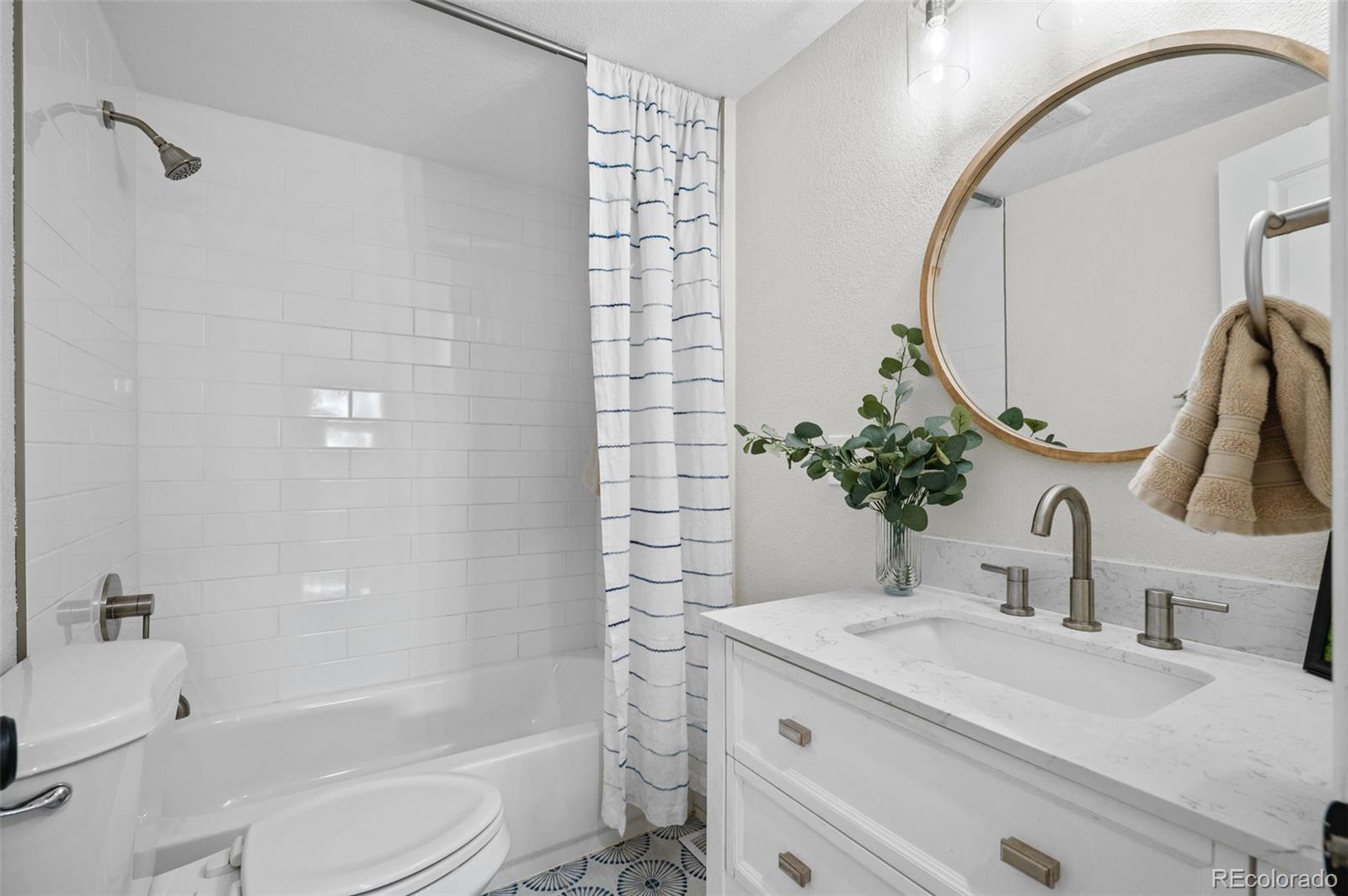 MLS Image #12 for 5062  fillmore street,denver, Colorado