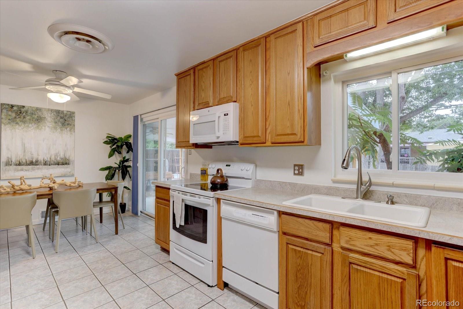 MLS Image #7 for 6918  newman street,arvada, Colorado