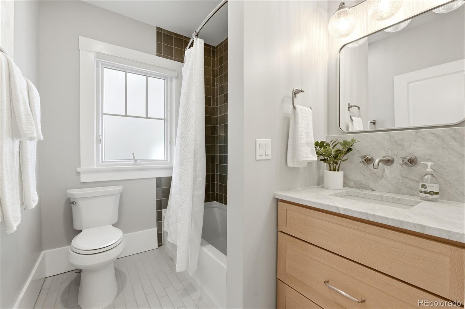 MLS Image #13 for 800  monroe street,denver, Colorado