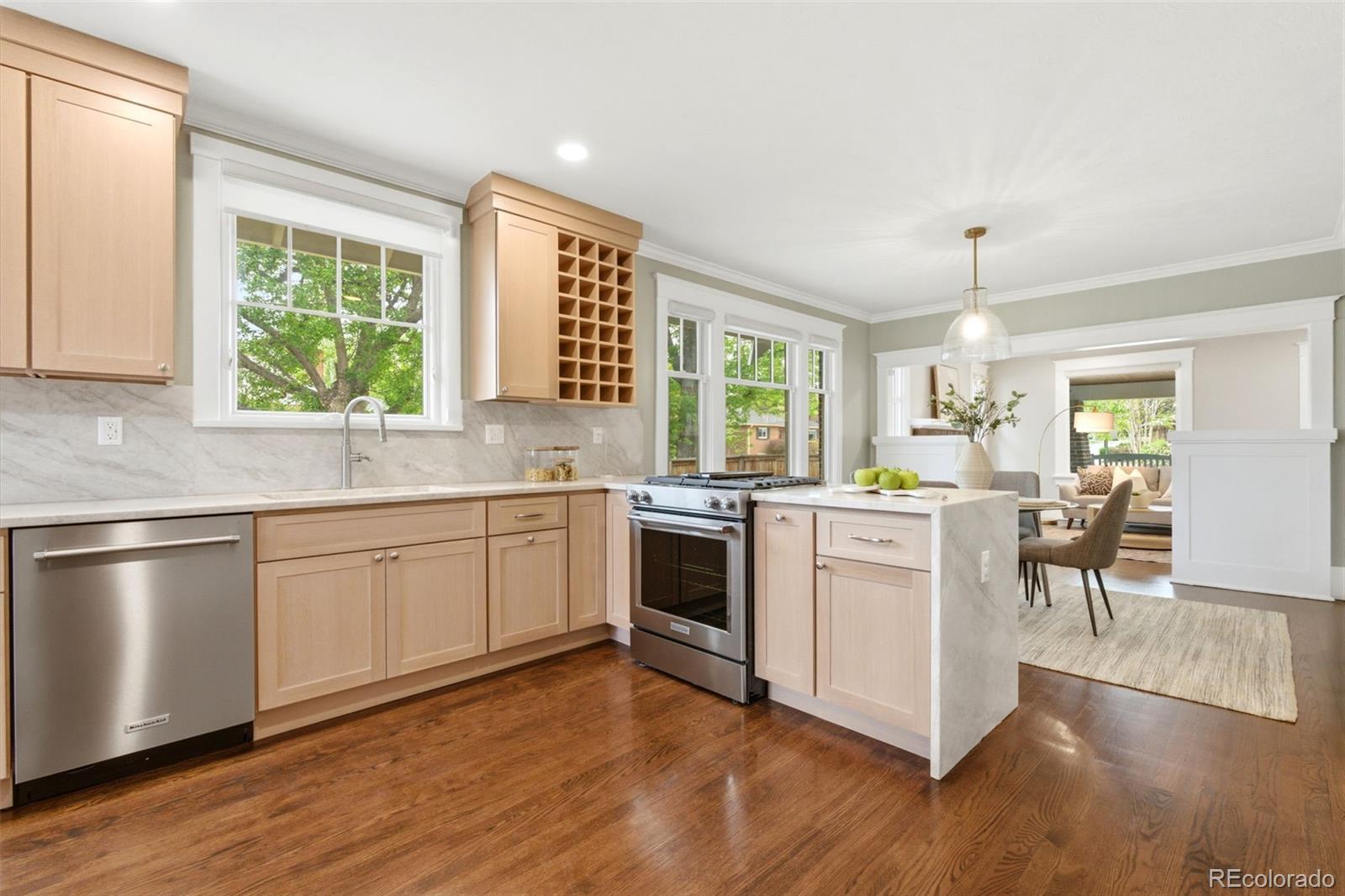 MLS Image #7 for 800  monroe street,denver, Colorado