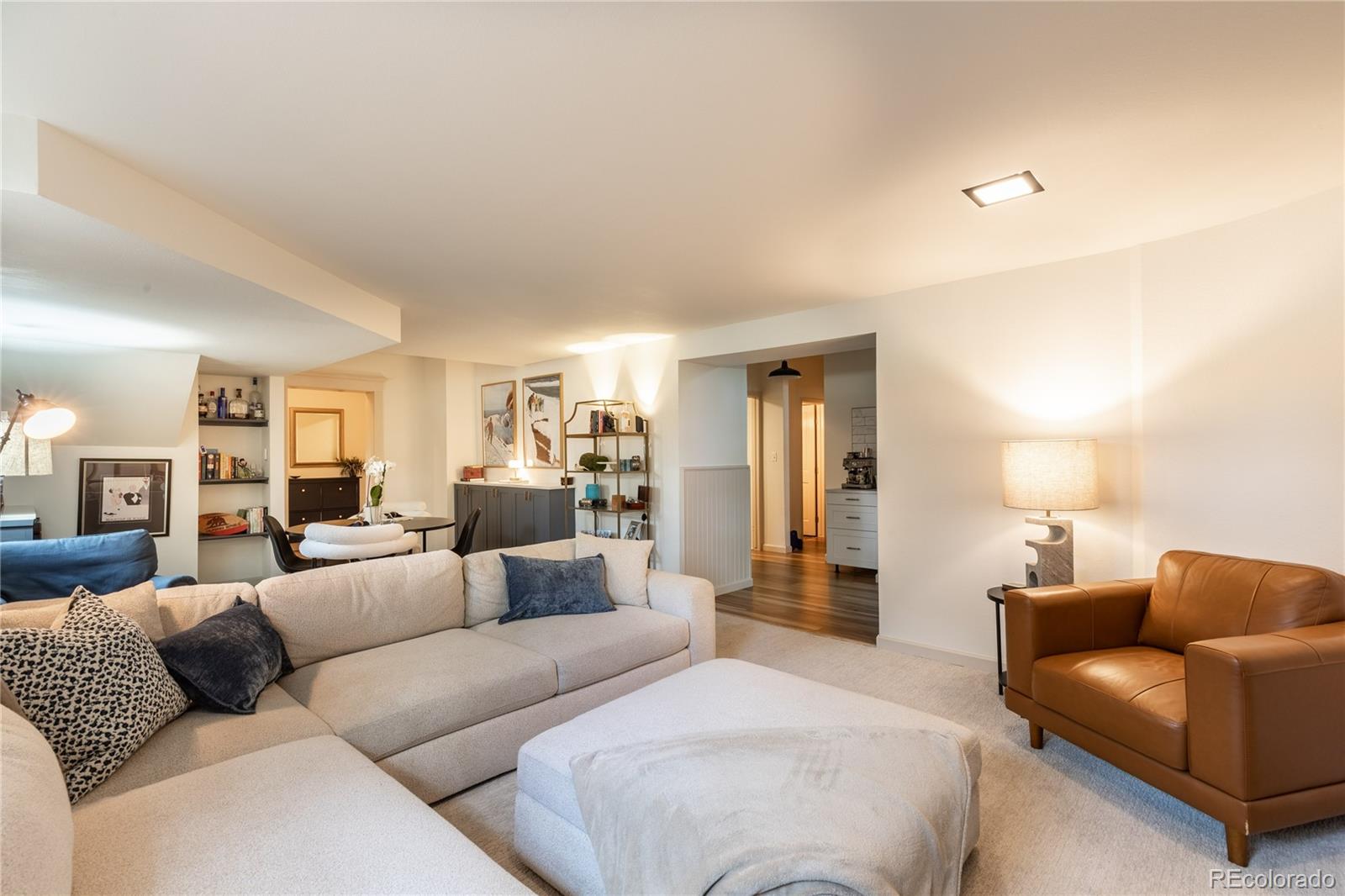 MLS Image #8 for 108 w byers place g1,denver, Colorado