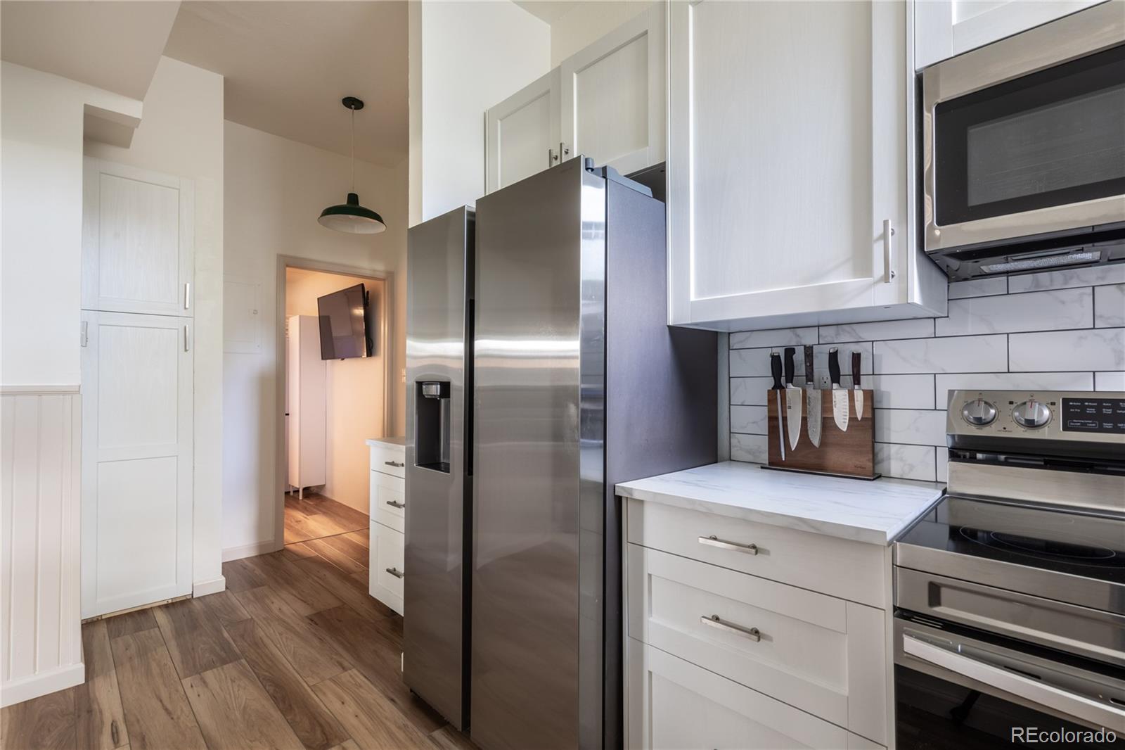MLS Image #9 for 108 w byers place g1,denver, Colorado
