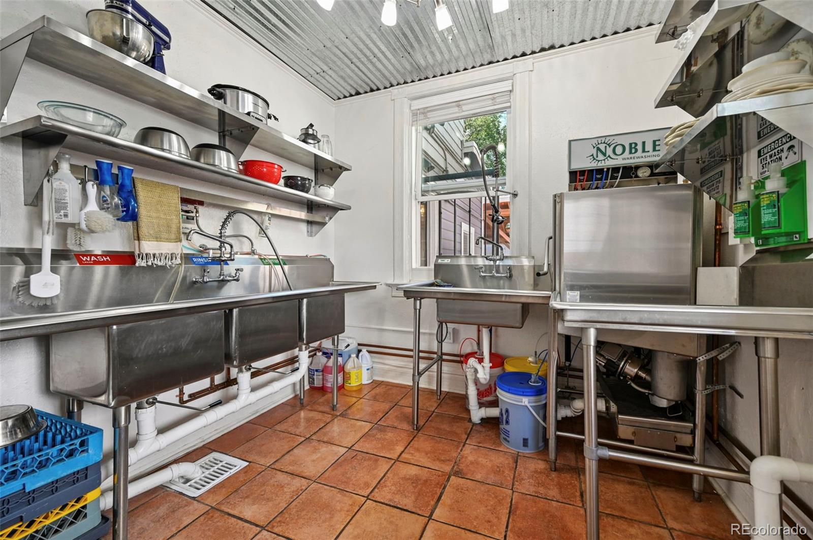 MLS Image #14 for 323 e boulder street,colorado springs, Colorado