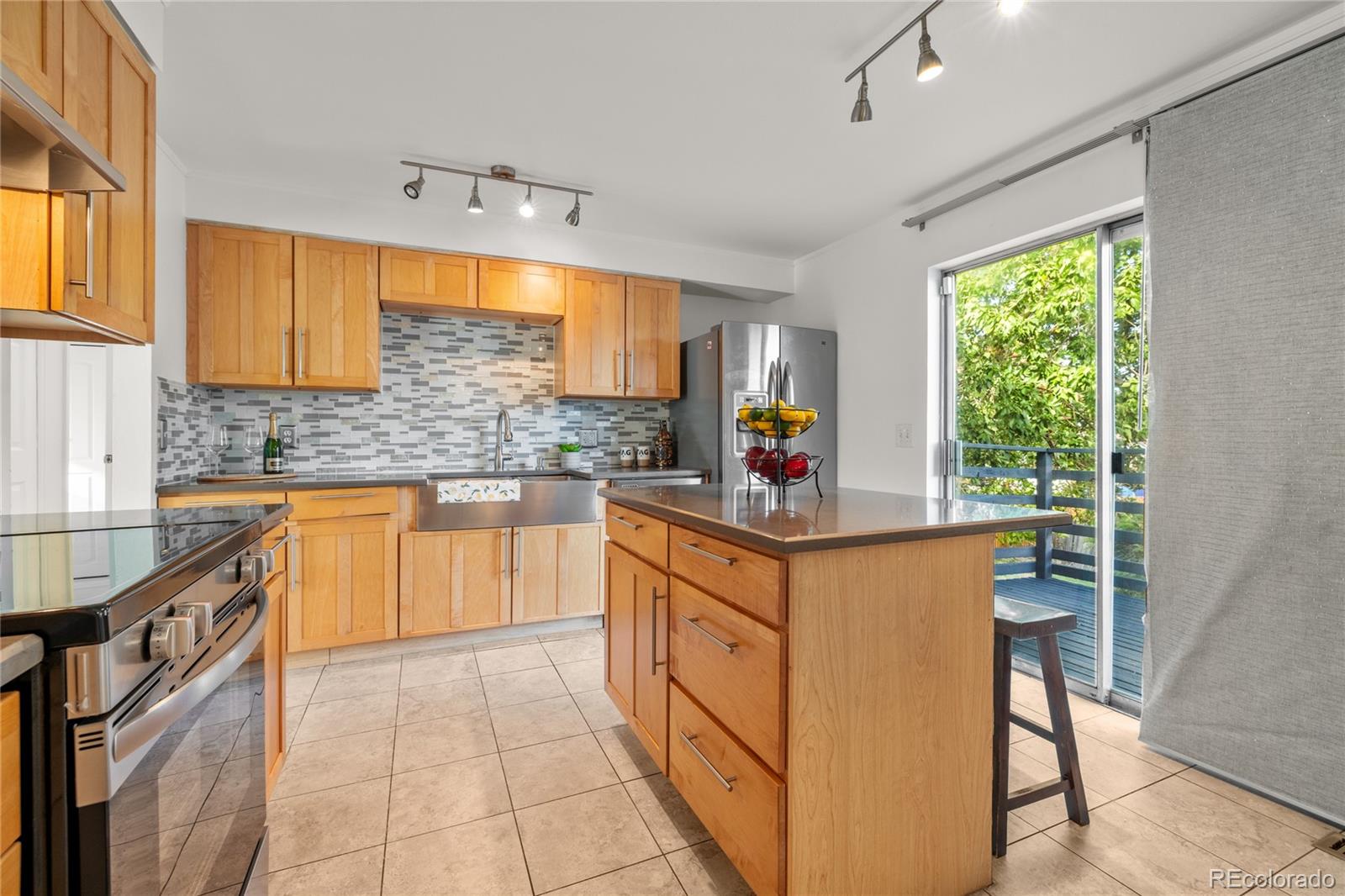 MLS Image #11 for 1836 s evanston street,aurora, Colorado