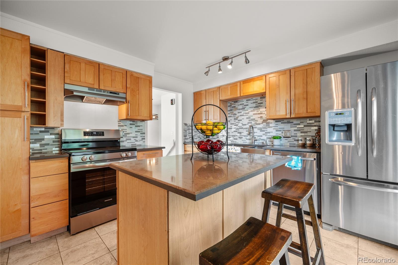 MLS Image #9 for 1836 s evanston street,aurora, Colorado