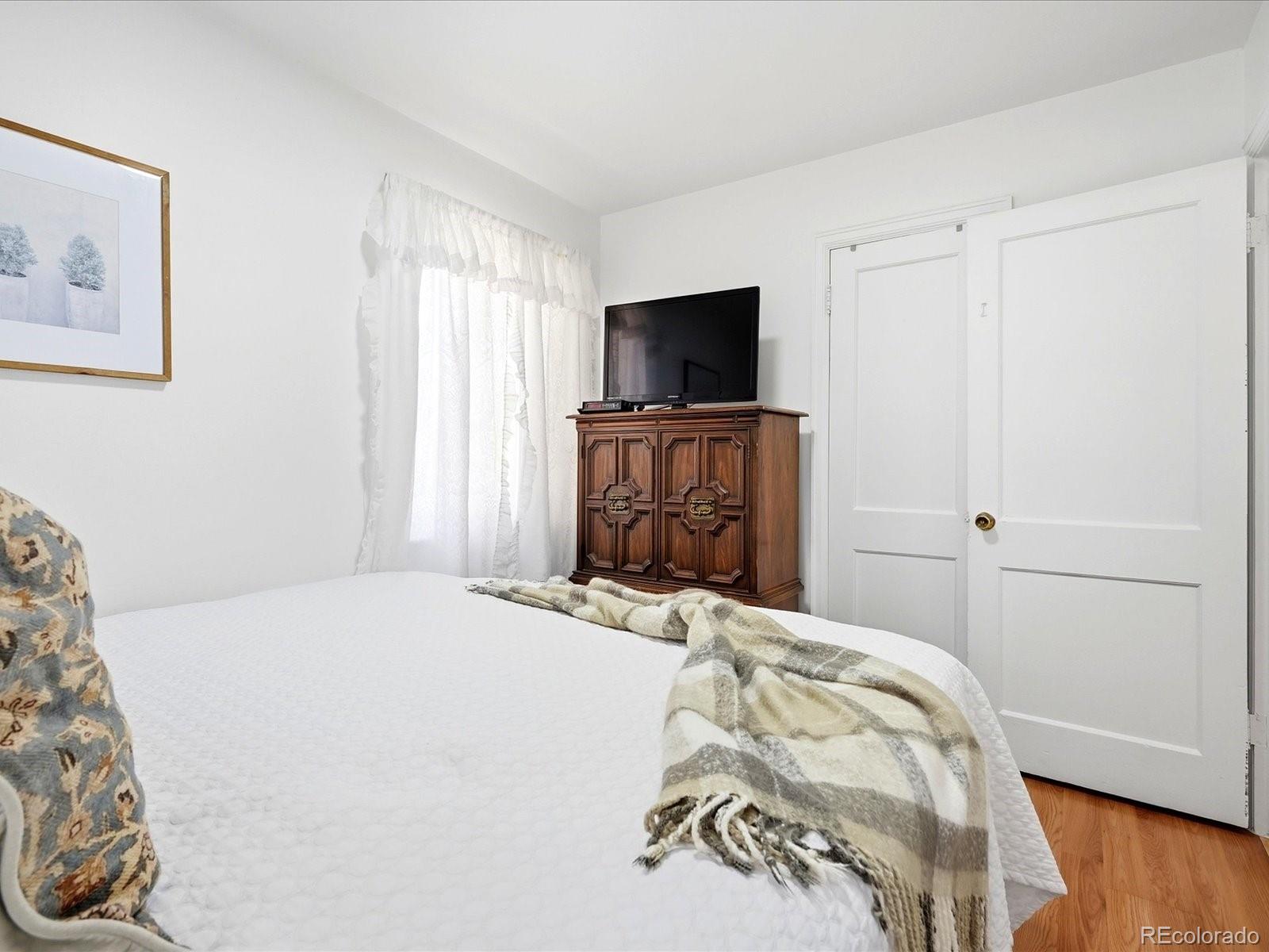 MLS Image #18 for 3445  dahlia street,denver, Colorado