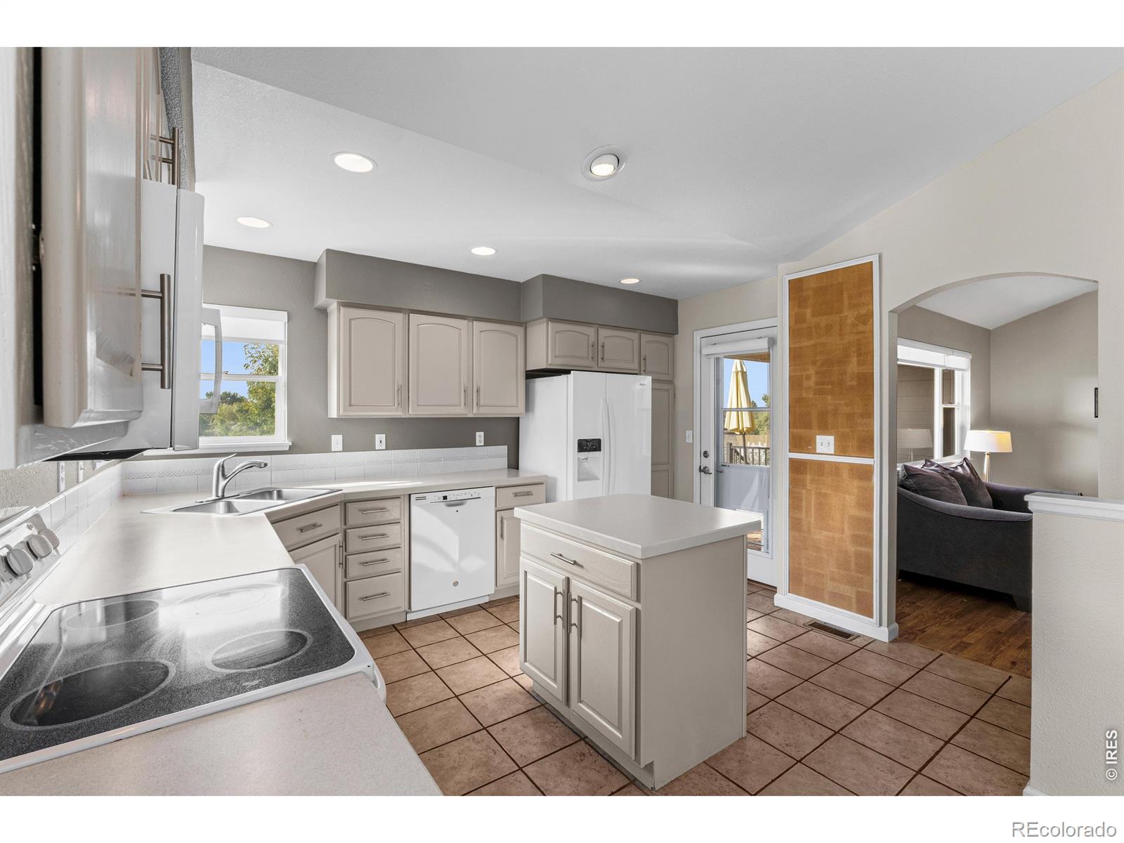 MLS Image #10 for 3068  50th avenue,greeley, Colorado